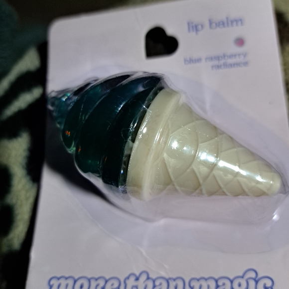 Blue Raspberry lip balm - Picture 8 of 9